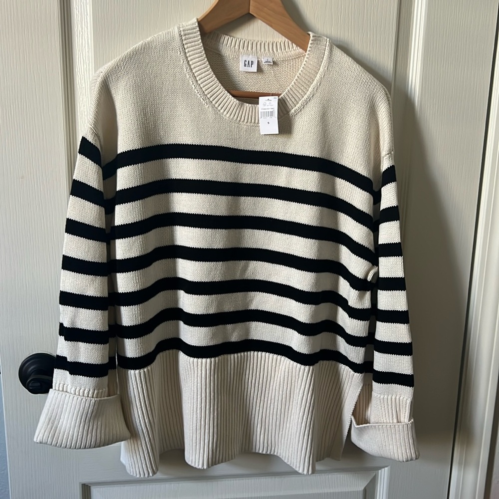 Gap oversized stripe sweater
